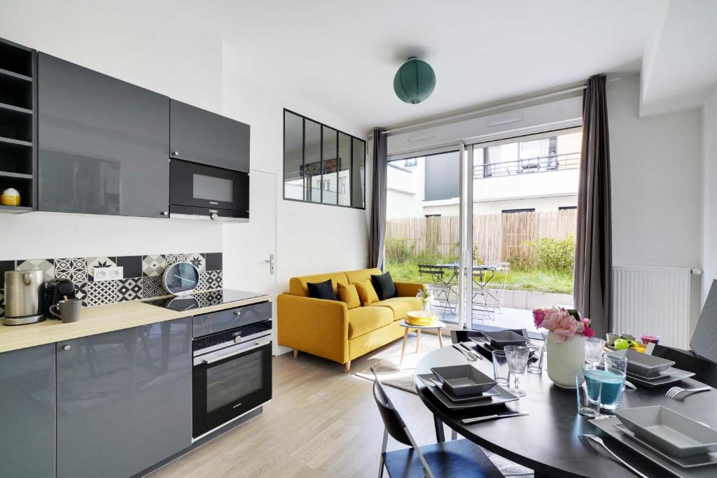 Cozy 4P apartment - Bercy Porte de Charenton، شارينتون لو بونت – أحدث أسعار  2023