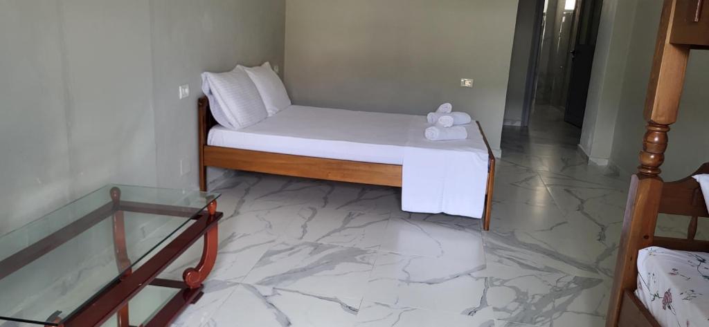 Jon rooms - Image 8