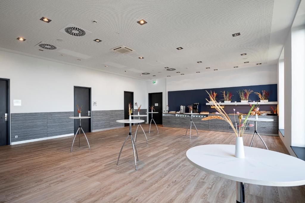 IntercityHotel Hamburg Dammtor-Messe - Resim 32
