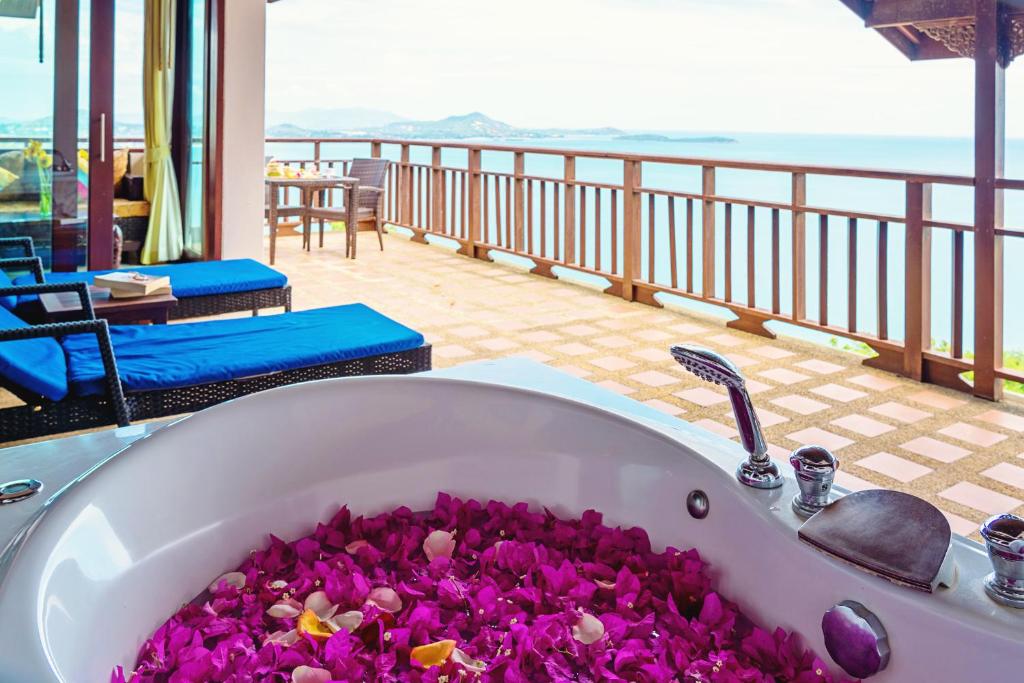 Sandalwood Luxury Villa Resort - 13