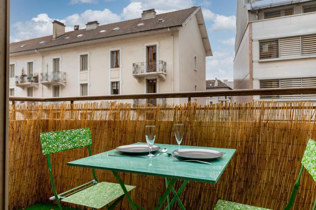Budova, v ktorej sa apartmán nachádza