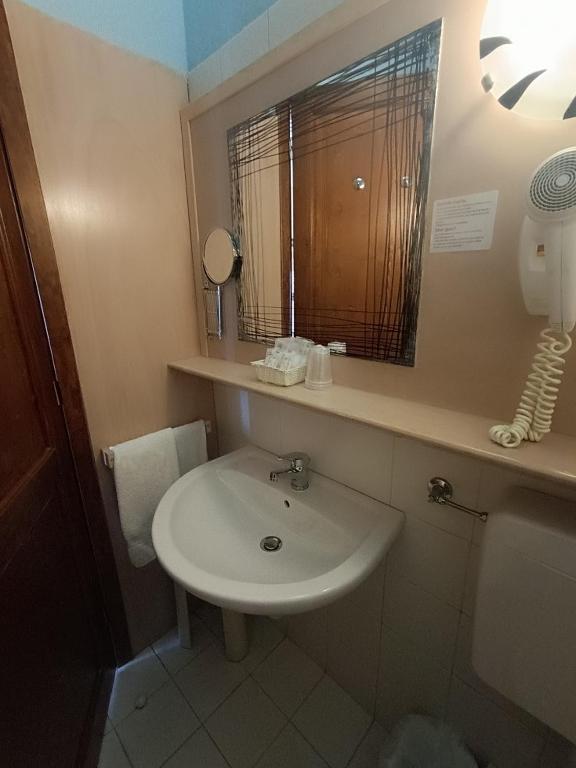 Łazienka w obiekcie Hotel Elisabetta