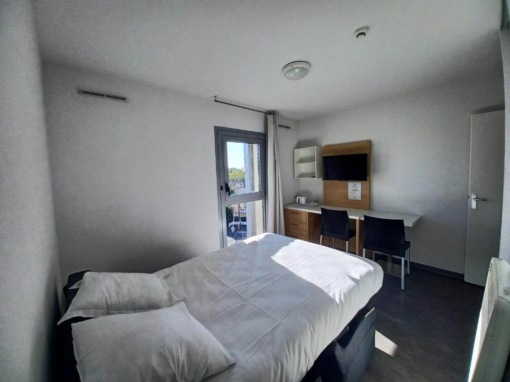 
Studio with Sofa Bed
