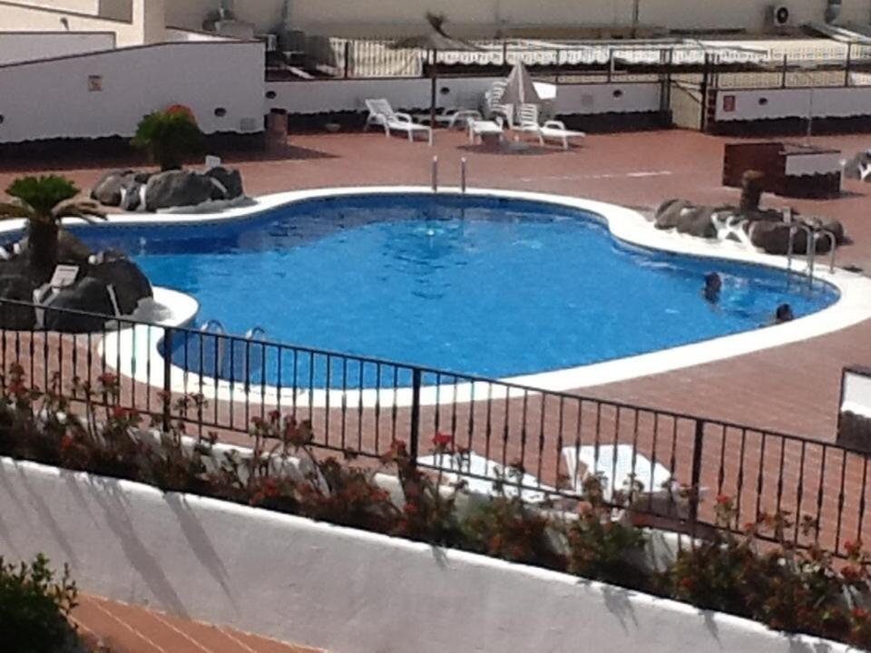 Bazén v ubytování Penthouse El Mirador Los Cristianos Tenerife - VV nebo v jeho okolí