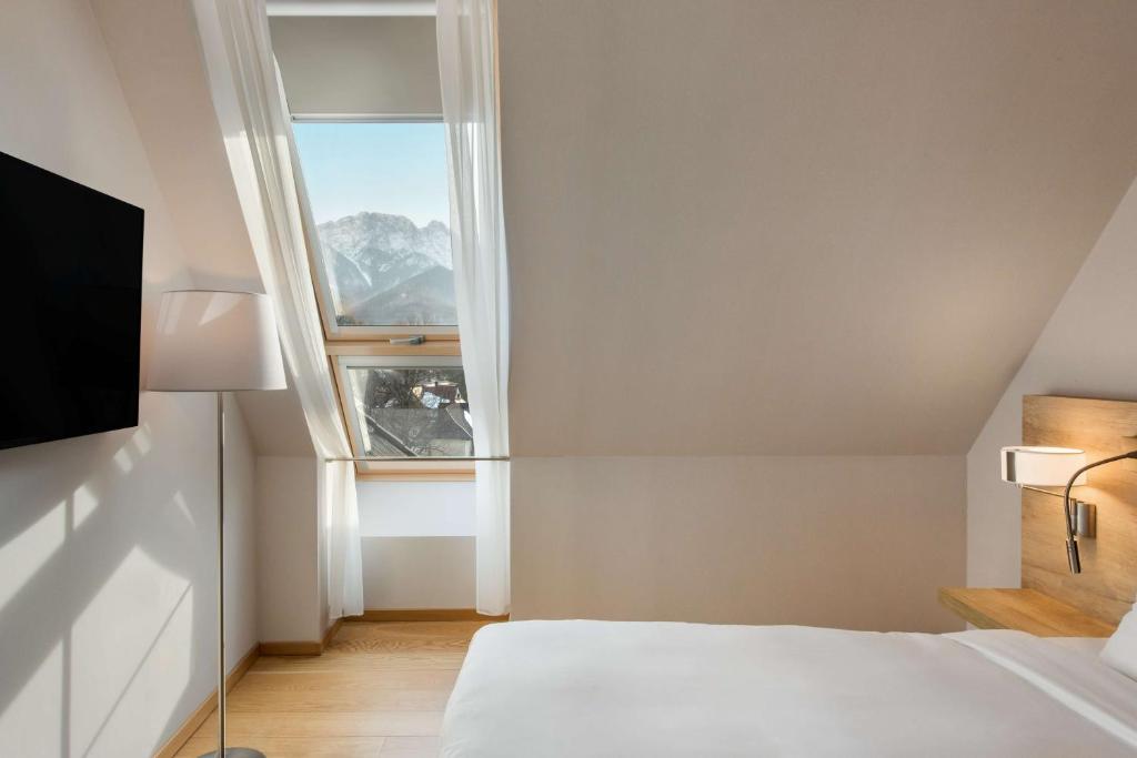
Suite with Mountain View
