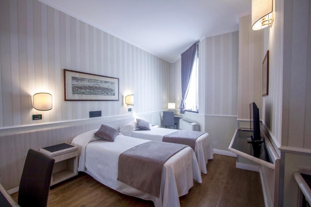 Hotel Flora - Resim 27