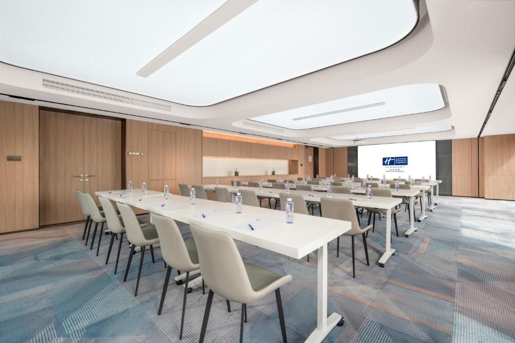 Konferenční prostory v ubytování Holiday Inn Express Shantou Chenghai