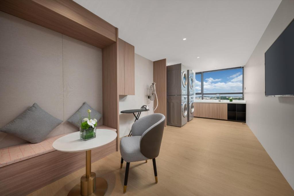 TV a/nebo společenská místnost v ubytování Holiday Inn Express Shantou Chenghai