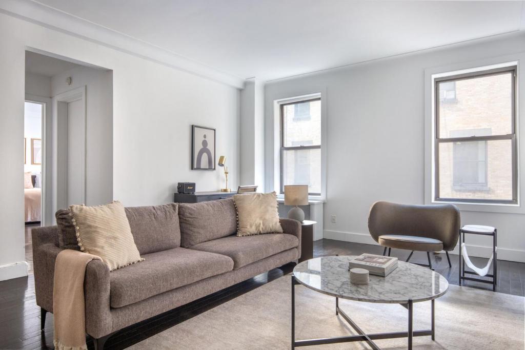 Gallery image of Midtown 2br w roofdeck wd nr Central Park NYC-1245 in New York
