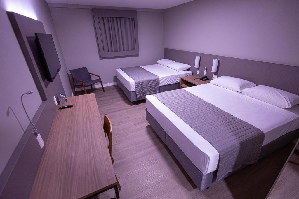 Hotel Caiuá Blumenau - Habitación Doble Superior Con Dos Camas Dobles