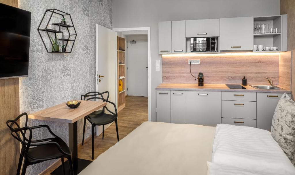 Theatre 9 Apartments by Adrez - 1