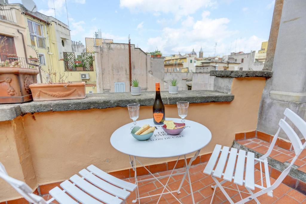 LOFT CAPOCCI 37 - Home and More