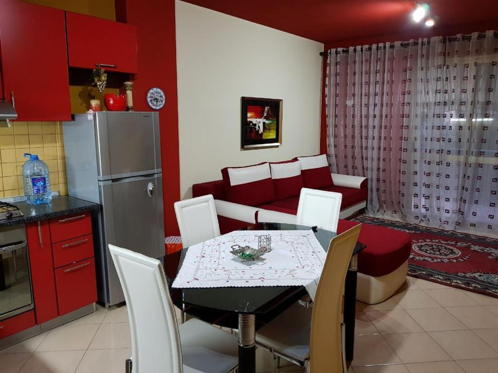 Cozy Apartment in Golem Beach - Imazhi 5