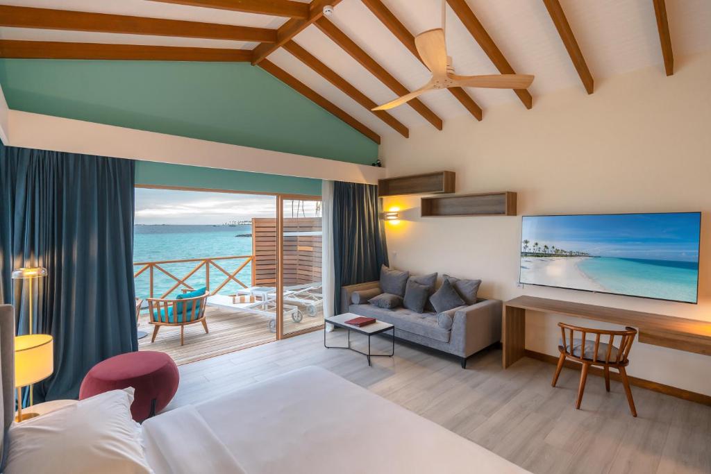 Joy Island Maldives All Inclusive Resort - Suite De Laguna Con Vista Al Atardecer