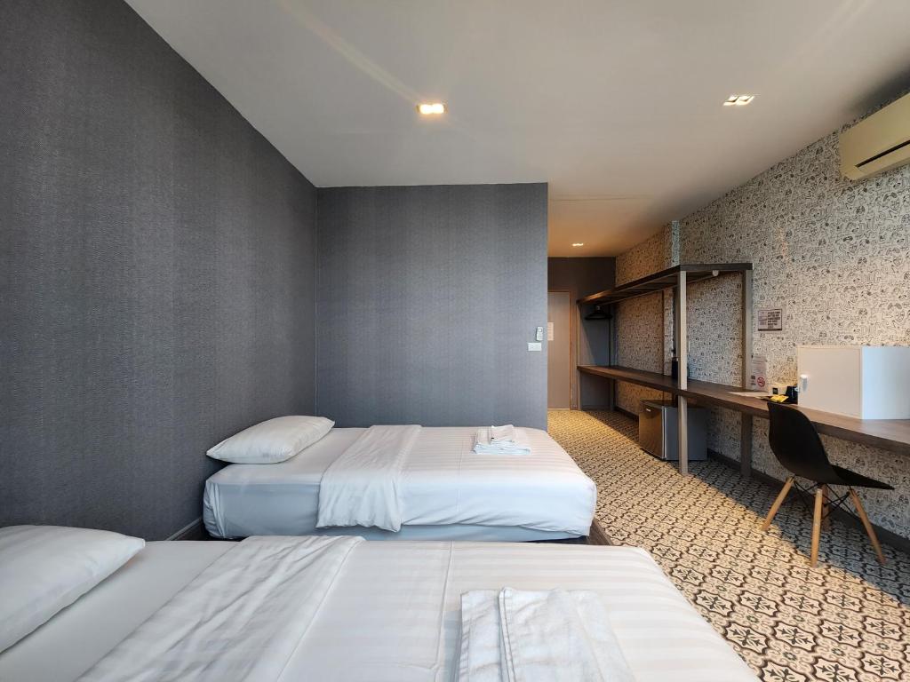 Happy Station Bangkok - 18