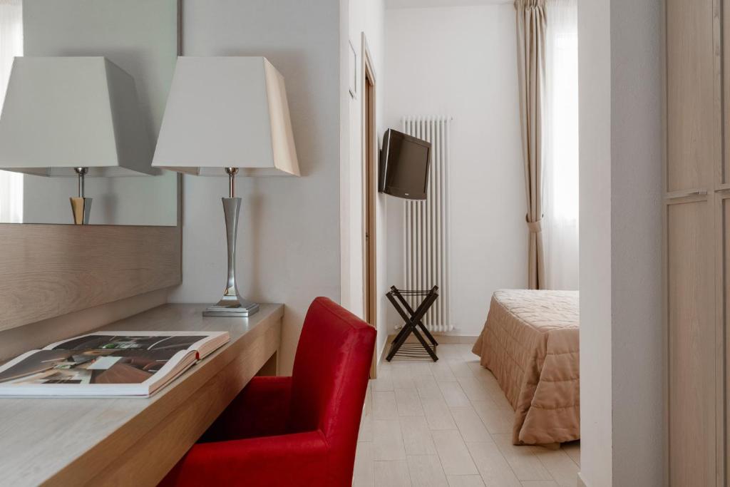 Albergo Rossini 1936 - Small & Charming - Resim 34