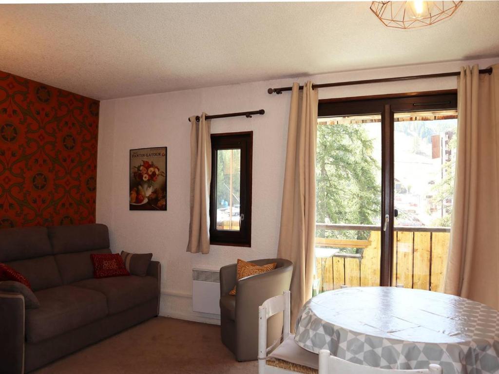 Studio confortable pour 4 pers, skis aux pieds, balcon, proche commerces - FR-1-322-219 - Apartamento (4 Adultos)