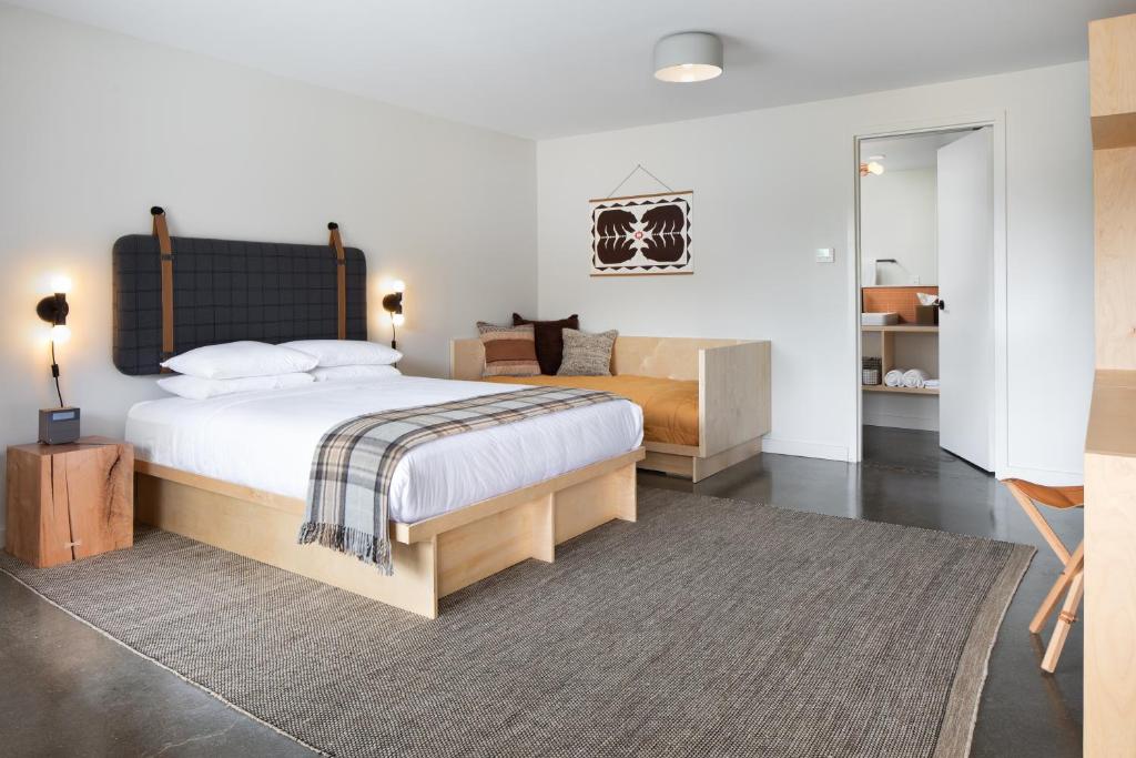 Rhode's Motor Lodge - Habitación De La Reina