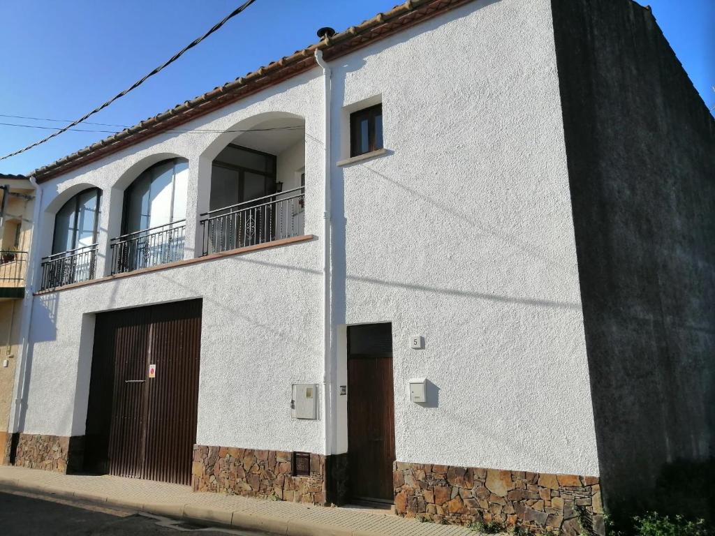 Fotografia z galérie ubytovania Casa con piscina en Calonge, pueblo medieval entre mar y montaña v destinácii Calonge