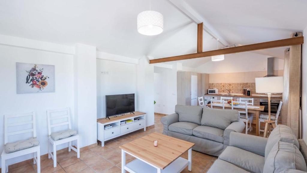 Kuchyň nebo kuchyňský kout v ubytování Villa Los Abuelos Cartama by Ruralidays