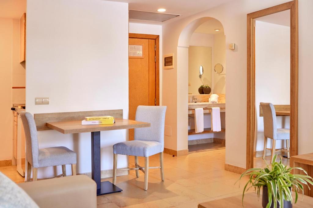 Zafiro Mallorca & Spa - One-Bedroom Suite