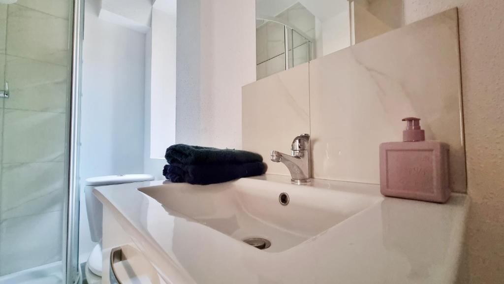 La Résidence Évasion 1 - Original - Gare - Wifi - Relax BNB – photo 8