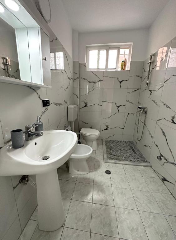 Bejart Apartment 5 - Imazhi 3