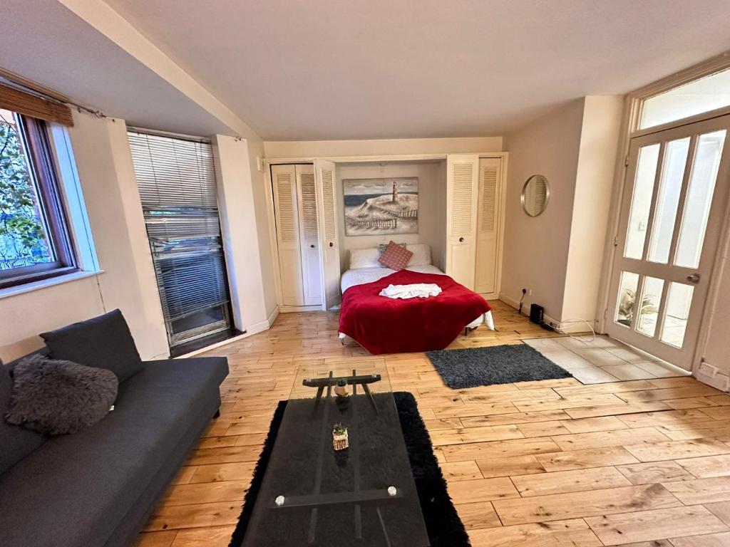 Studio Apartment on Cromwell Road Chelsea, London (updated prices 2024)