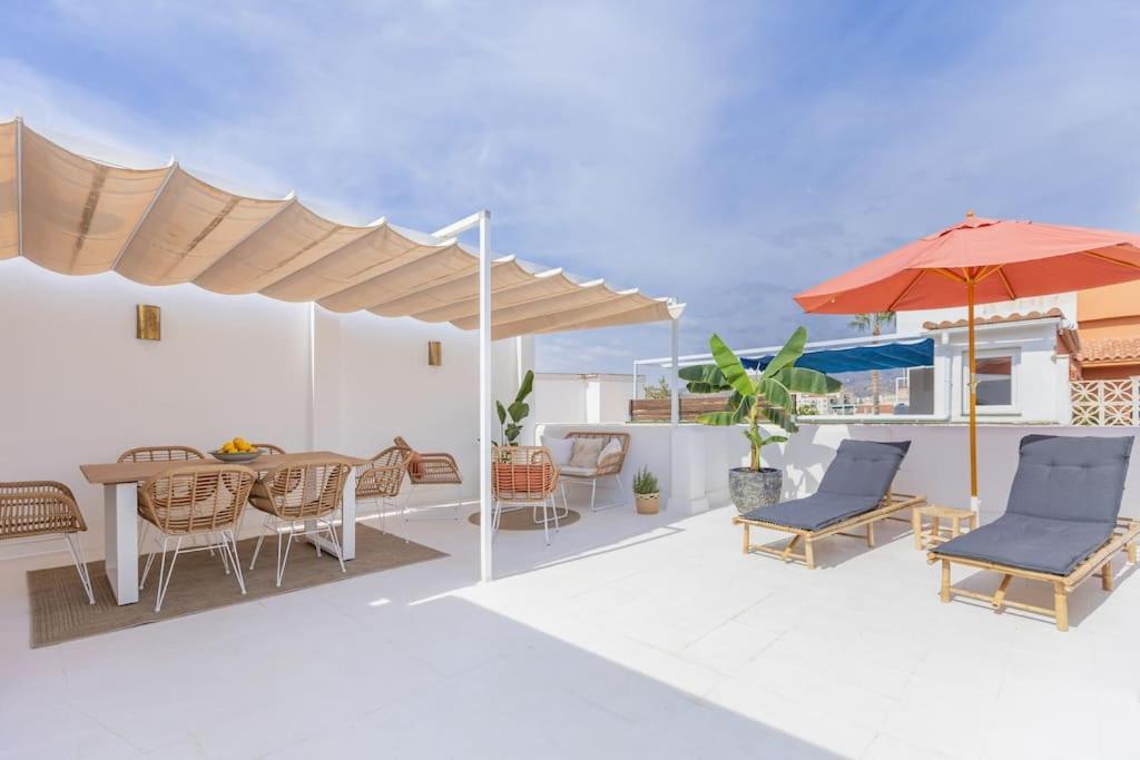 Downtown flat with 46 sqm private rooftop terrace