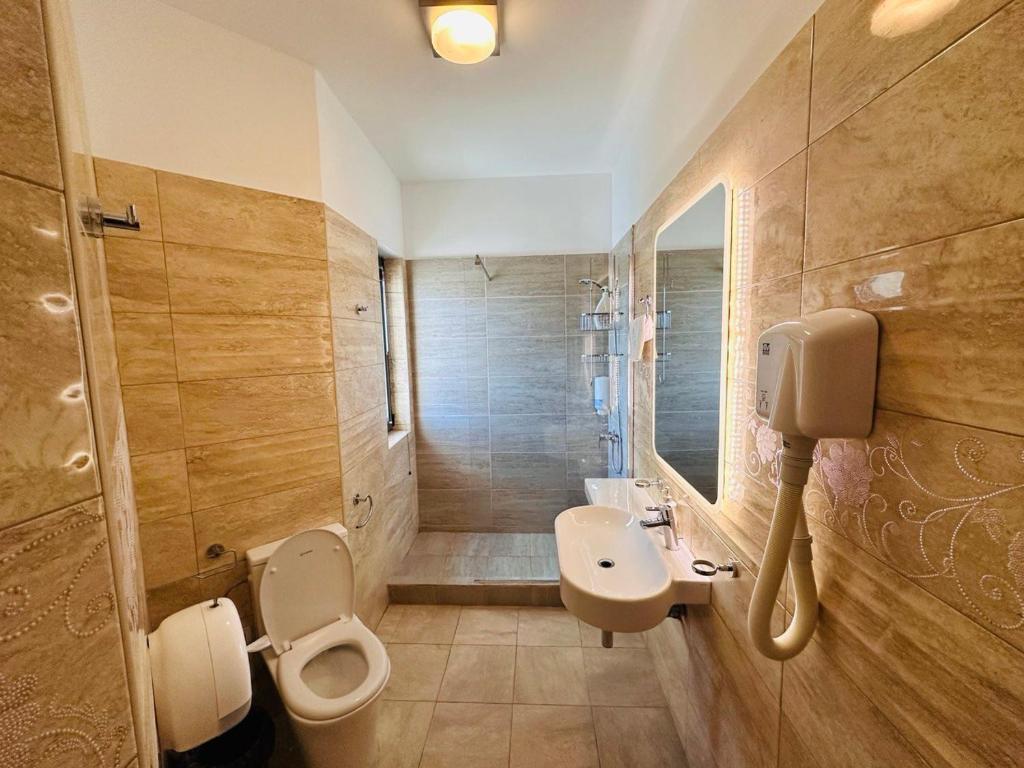 Riviera Studios - Resim 15