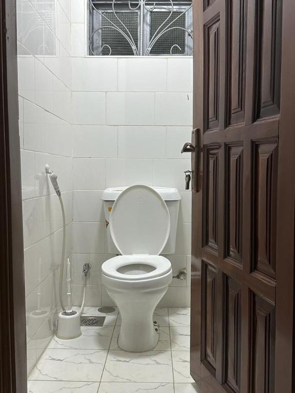 Vonios kambarys apgyvendinimo įstaigoje Z&J Real Estate Apartments Kira K’la Uganda