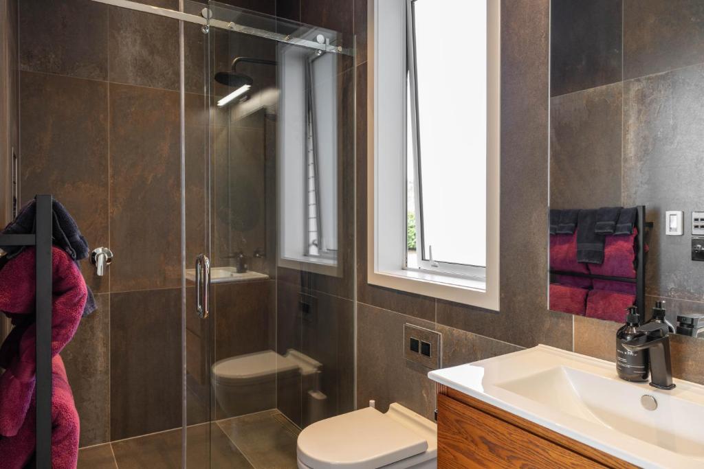 305 in the Vines - Resim 8