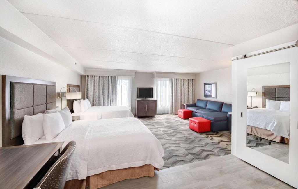Hampton Inn & Suites Atlanta-Galleria photo