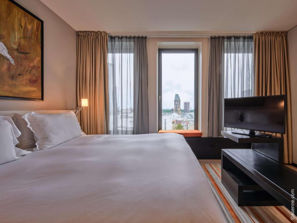 
Deluxe Suite with Kingsize bed
