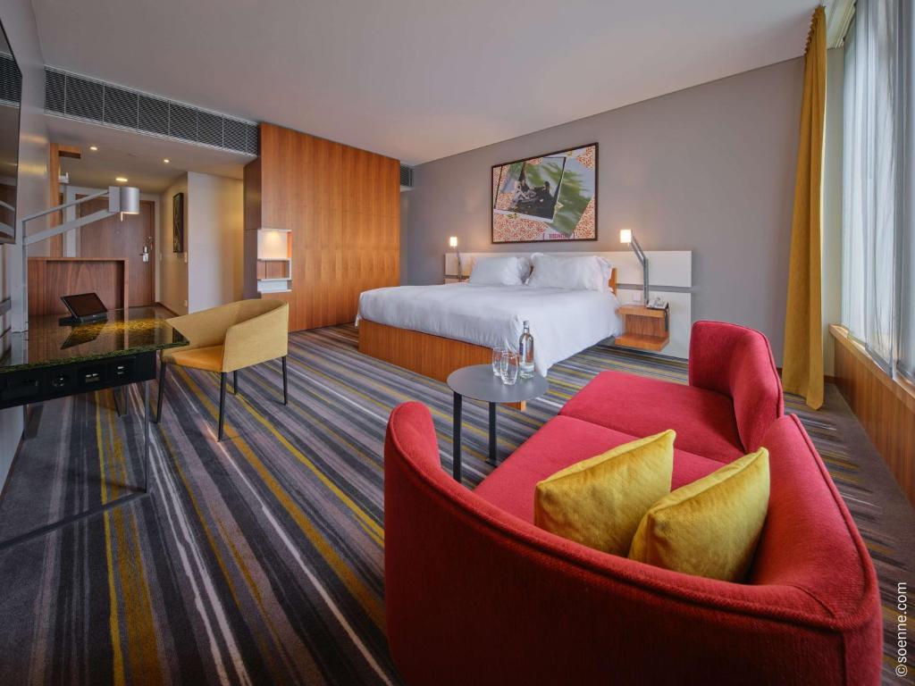 
Deluxe Room with Kingsize Bed
