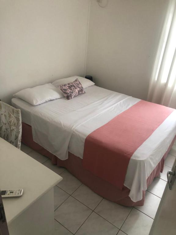 Postel nebo postele na pokoji v ubytování Home2Home Guesthouse