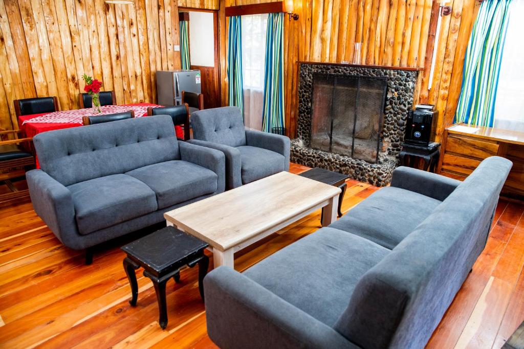 Istumisnurk majutusasutuses Naro Moru River Lodge