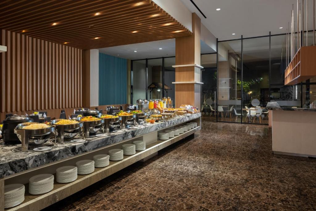 Restaurace v ubytování Aston Inn Tasikmalaya
