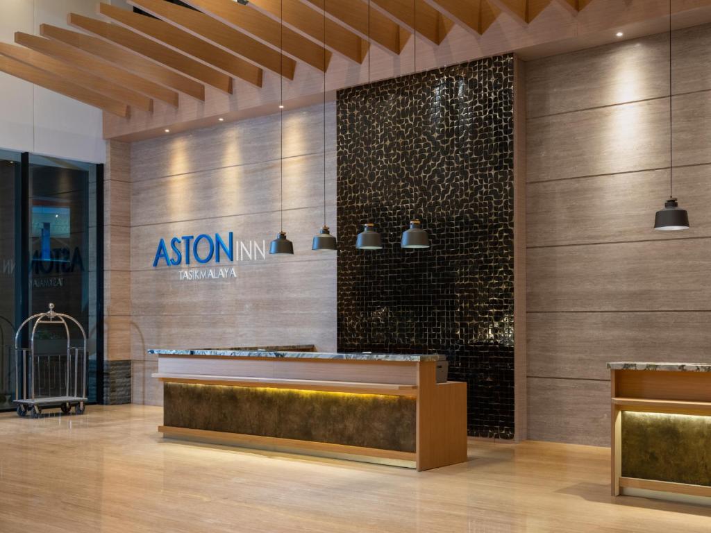 Vstupní hala nebo recepce v ubytování Aston Inn Tasikmalaya