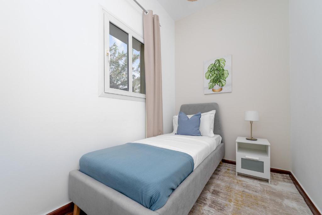 Fotografie z fotogalerie ubytování ALH Vacay - Springs 8 - 2 Bedrooms with Maid room v Dubaji