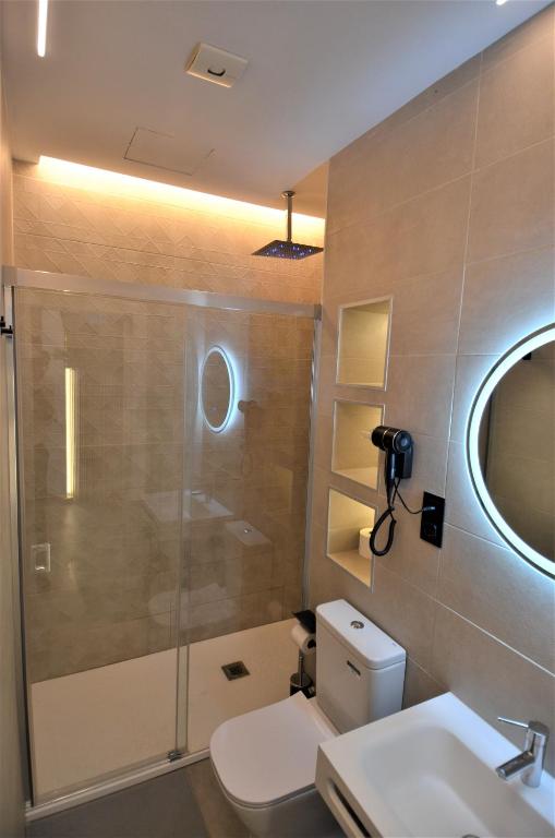 BIBLIOTECA DE LUJO EN EL CENTRO HISTORICO DE MÁLAGa - 5