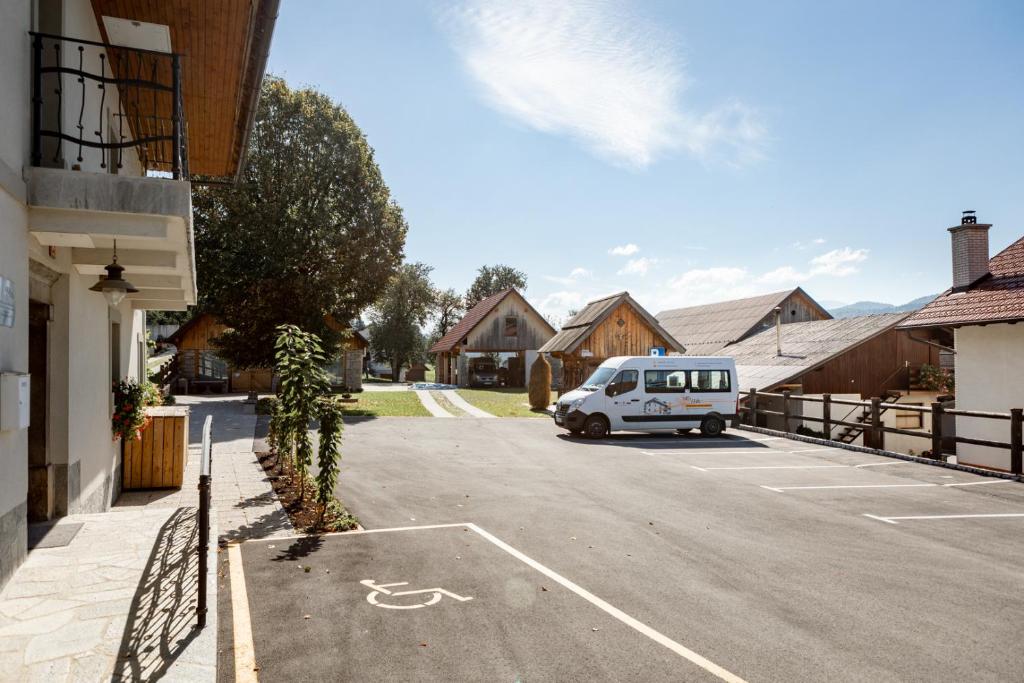 Okolí hostelu