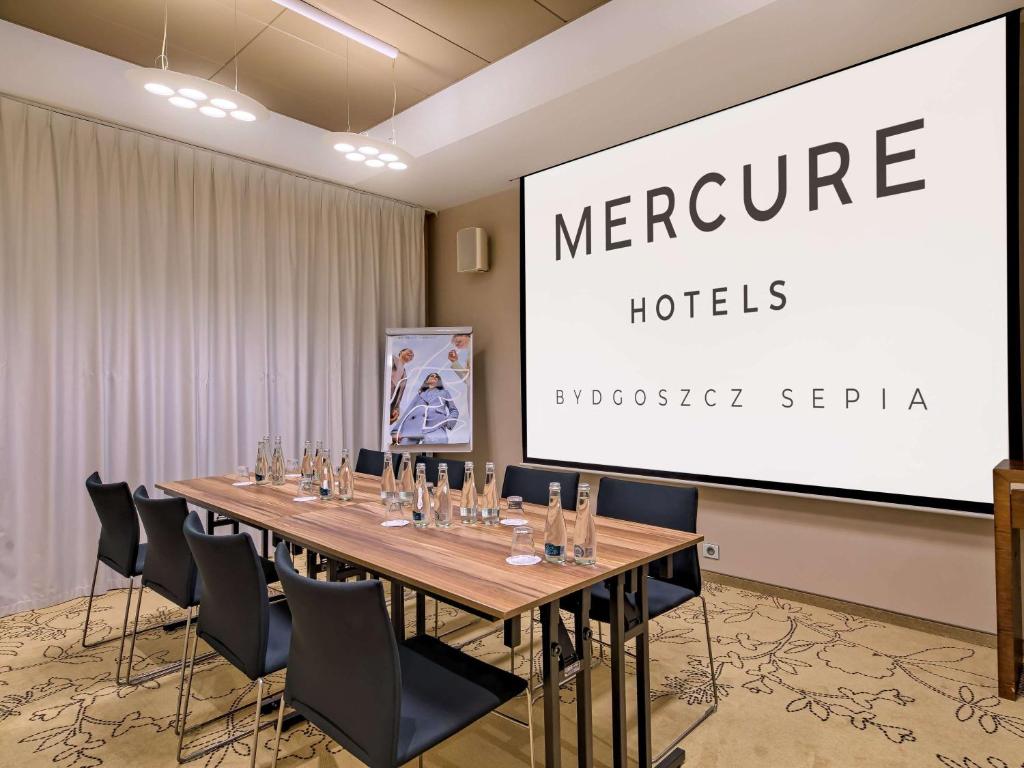 Certifikát, ocenenie alebo iný dokument vystavený v ubytovaní Mercure Bydgoszcz Sepia