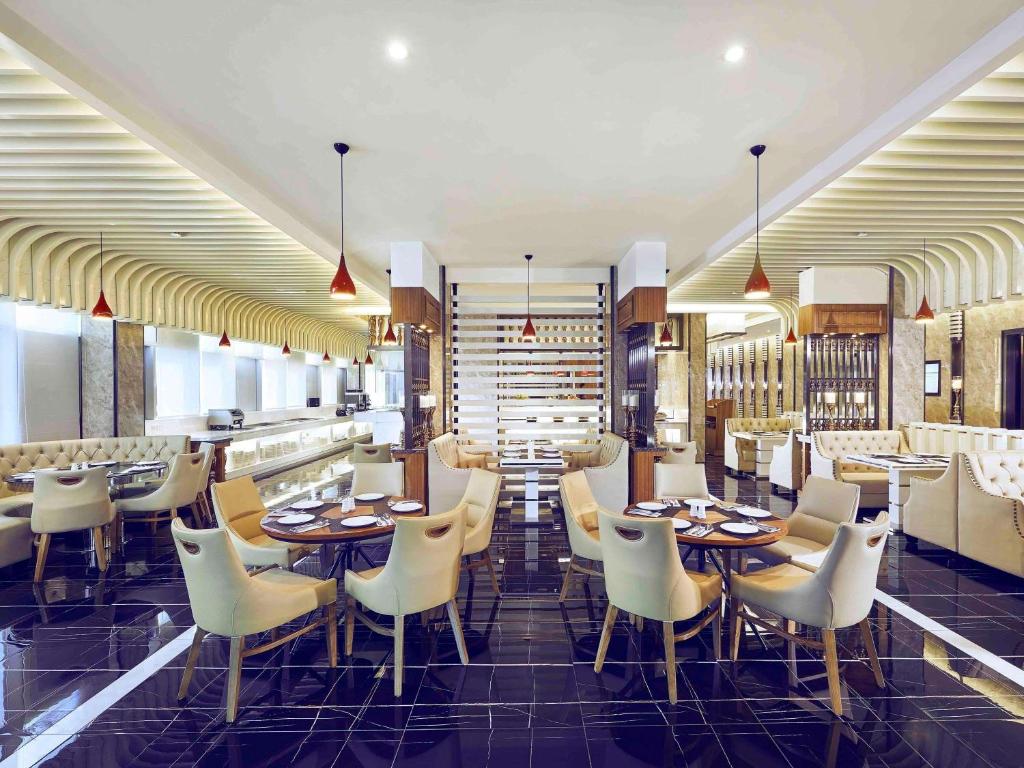 Ресторан / где поесть в Mercure Singapore Bugis