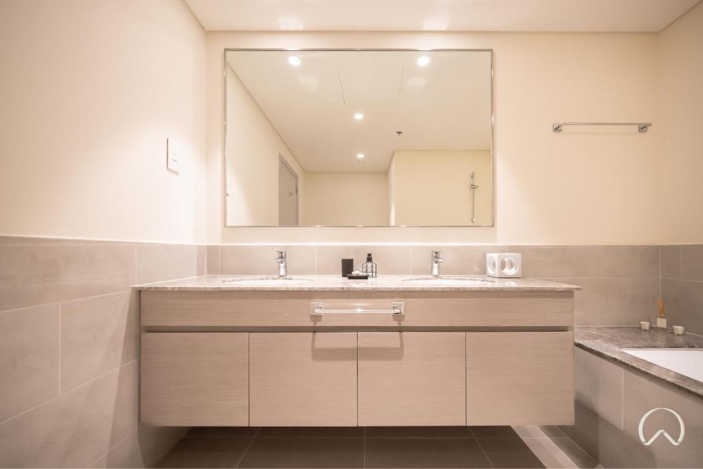 Galeriebild der Unterkunft Oraya - 2BR apt in Downtown Blvd with Burj Khalifa views in Dubai