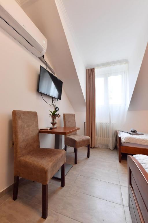 Prenoćište Dvorište - Deluxe Twin Room