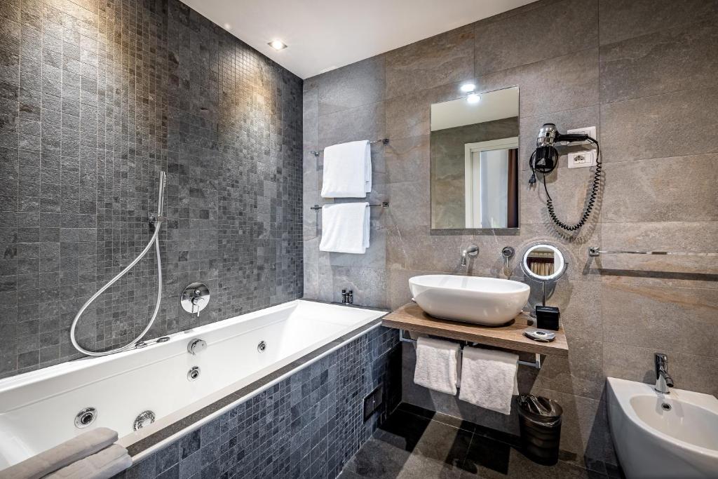 Palazzo Alfieri - Place of Charme - Resim 13