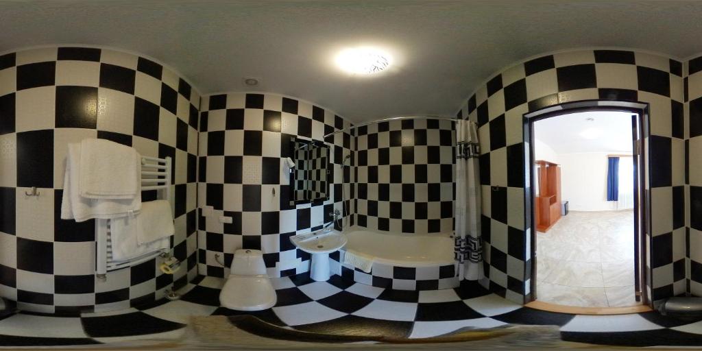 Апартаменты Анна - Twin Room With Private Bathroom