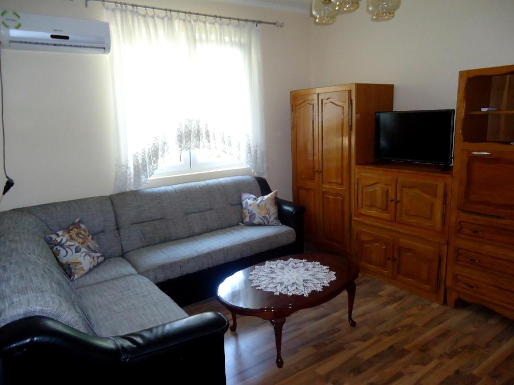 Телевизор и/или развлекательный центр в Apartment Vukanic