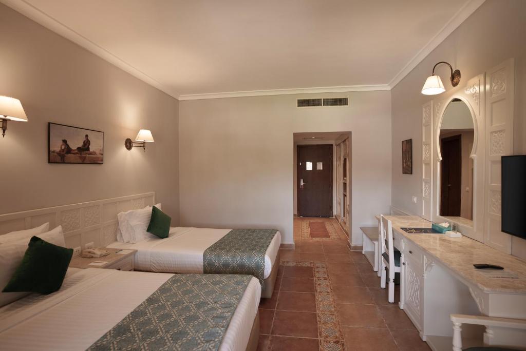 Sunrise Mamlouk Palace Resort - 2